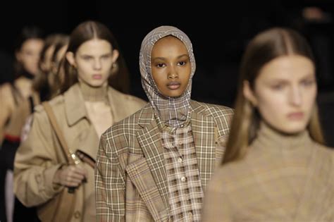 burberry live stream|Watch the Burberry Runway Show Live .